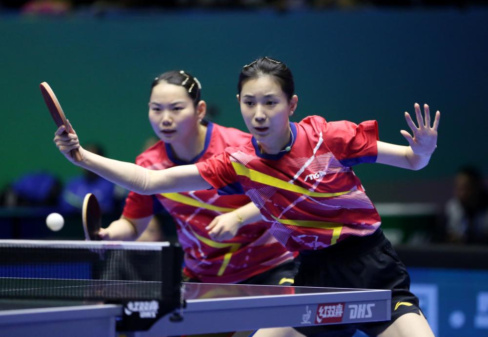 重创！皇马右后卫阿诺德大腿受伤 将缺阵两月之久